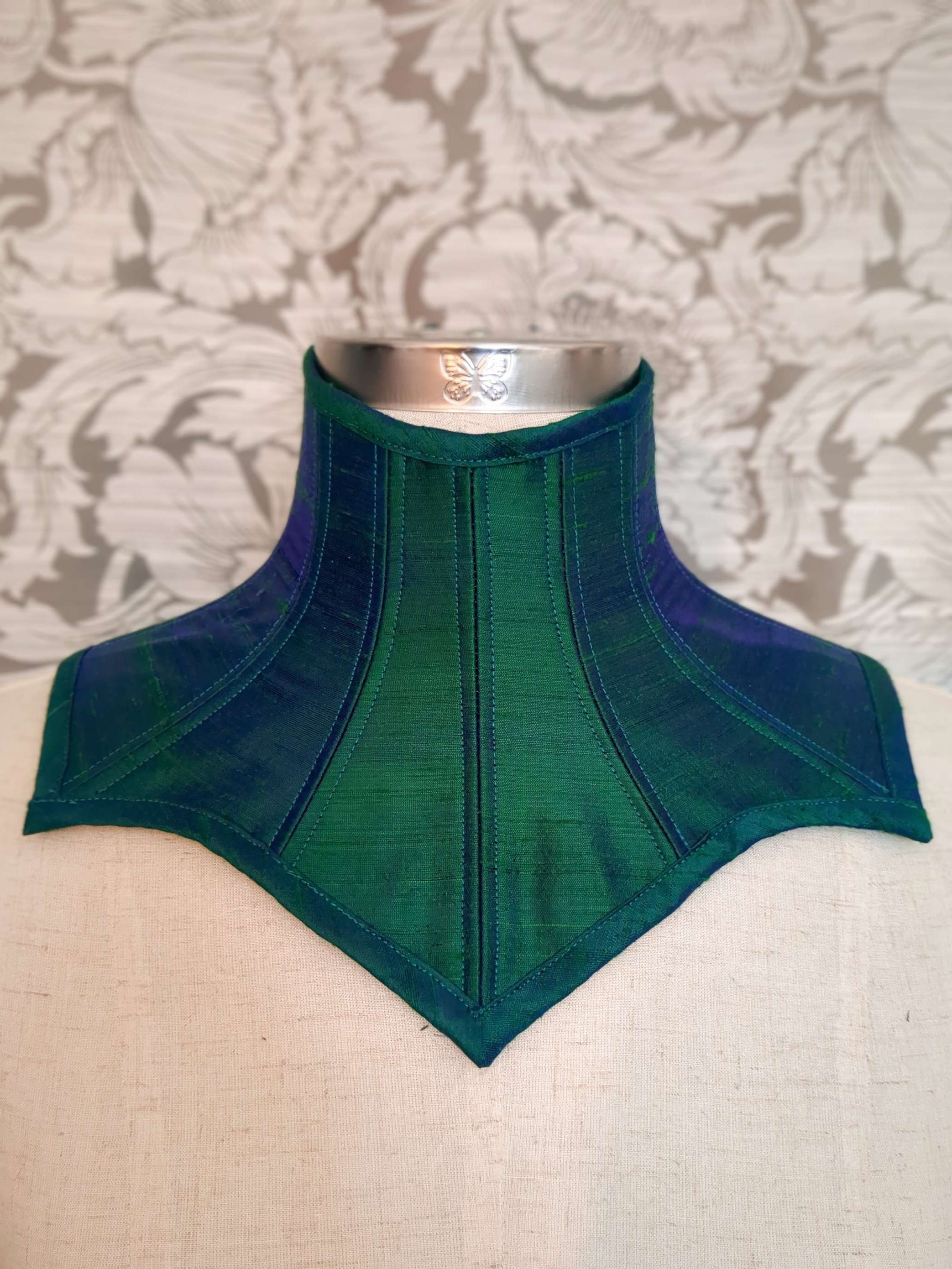 Silk Dupion Posture Collar