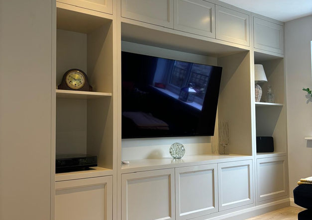 floor-to-ceiling-media-wall-fitted-furniture-harrogate