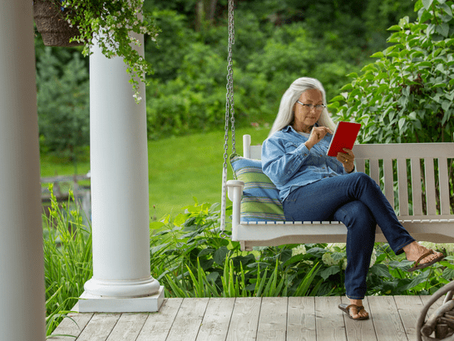 Is It Better To Buy Now or Wait for Lower Mortgage Rates? Here’s the Tradeoff