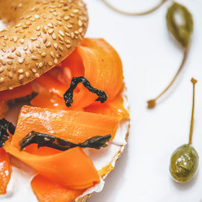 Bagel mit Karottenlachs & Frischkäse