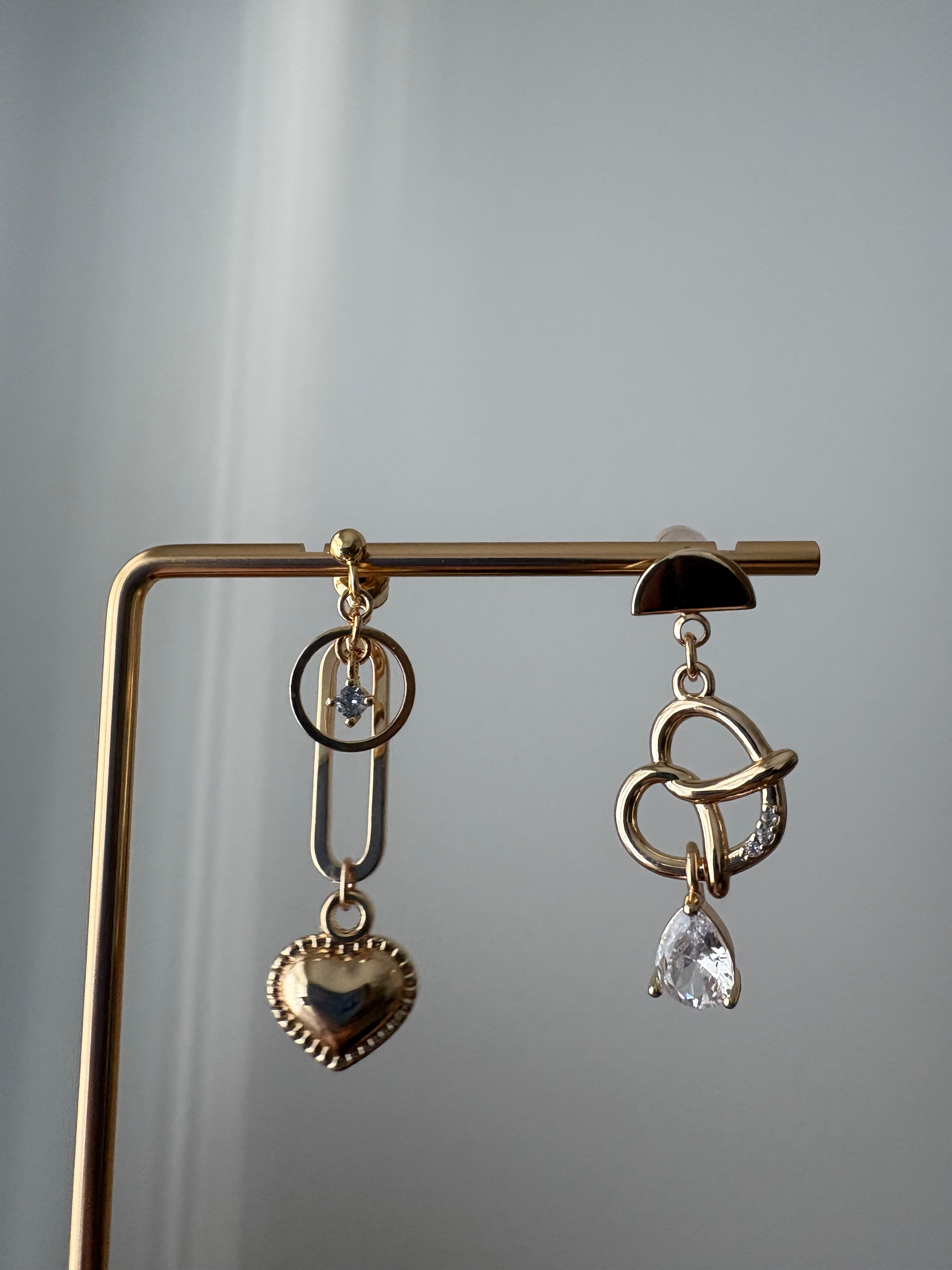 Playfully series - Love & Pretz