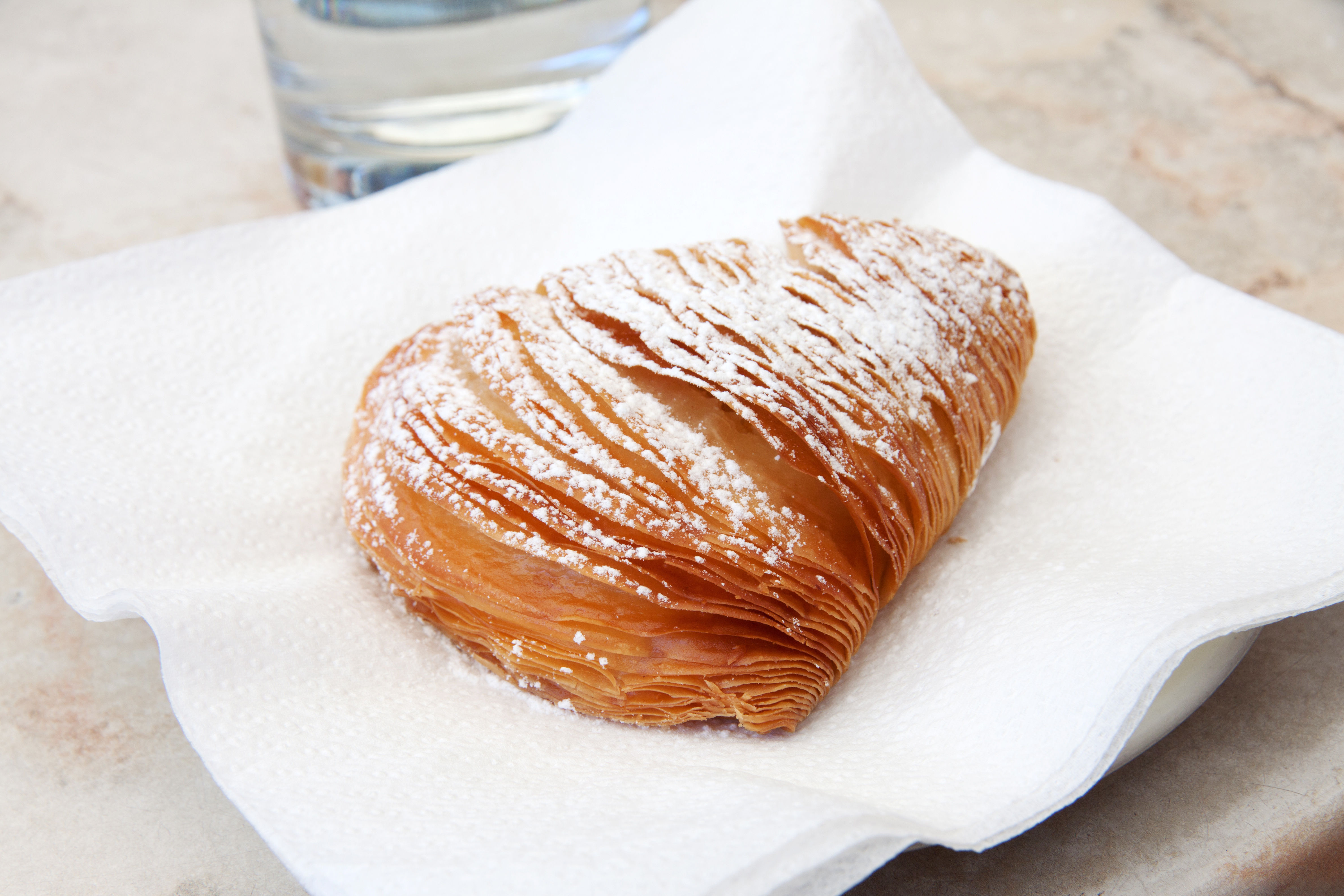 SFOGLIATELLA NAPOLETANA MIGNON