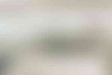 完全に持続可能で太陽エネルギーを動力源とする、世界で最初のカタマラン、サイレントヨット