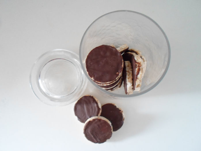 Bolacha de arroz com chocolate