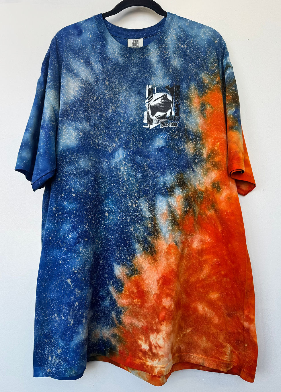 Thumbnail: 2XL Ice Dyed "Days Between" on Comfort Colors