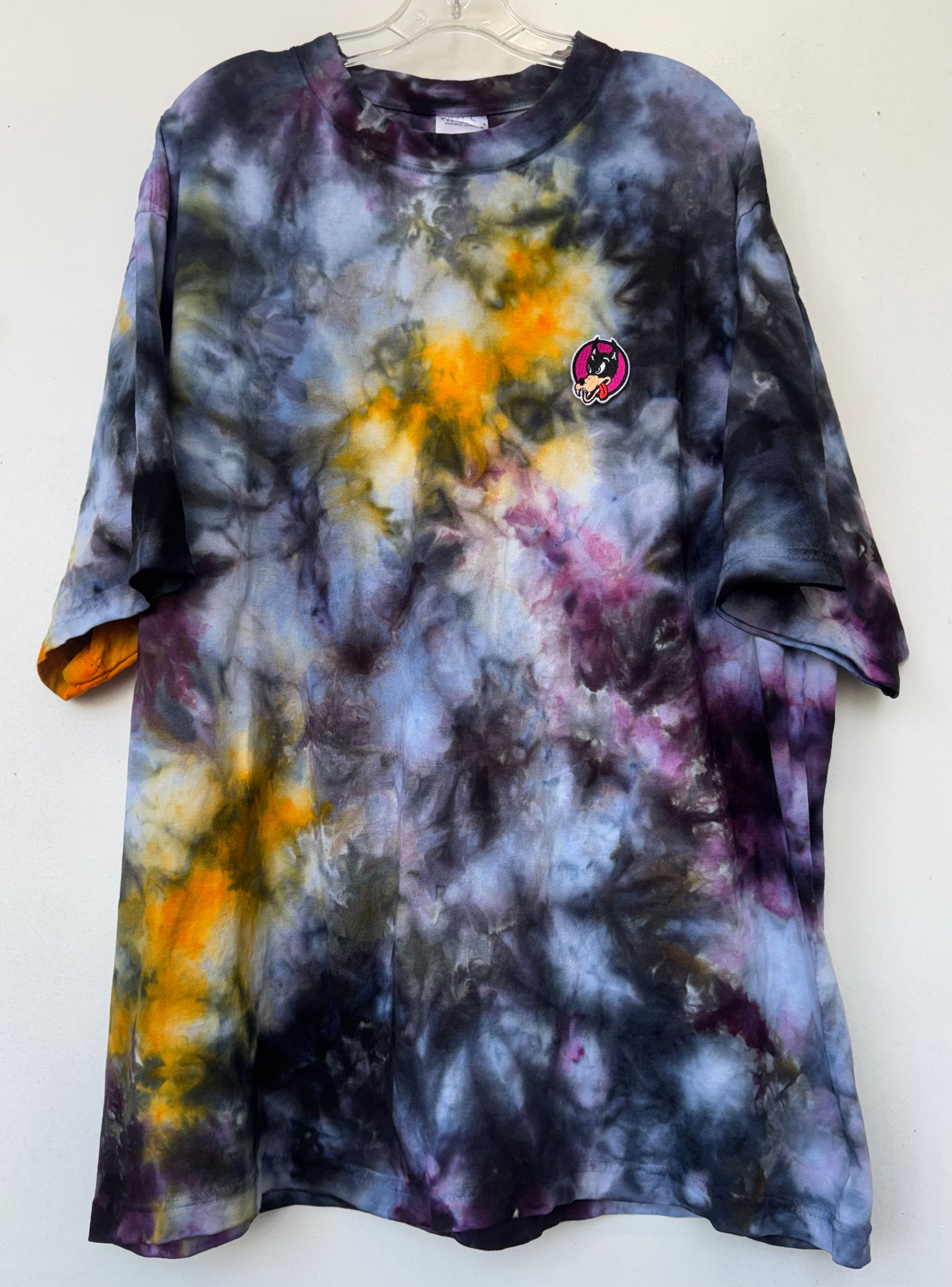 2XL Ice Dyed SHAKA WEAR Tee w Wolf Patch