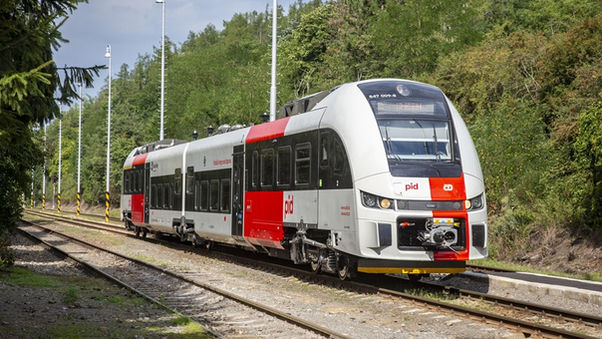 Czech Railways begins testing 100% renewable diesel in 3 RegioFox locomotives