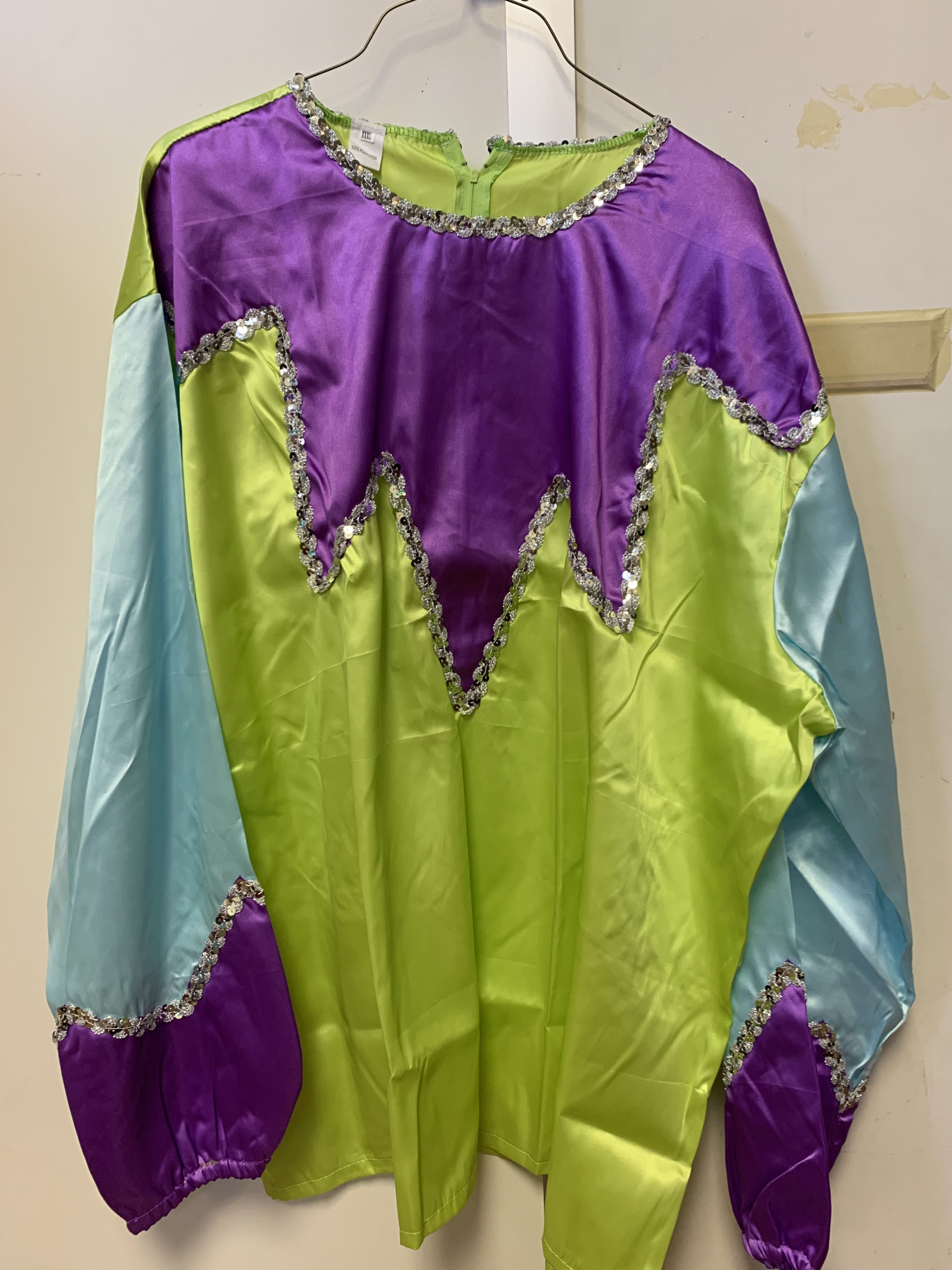 DS51 Discontinued Krewe Tops