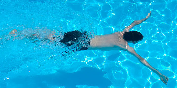 Wie is verantwoordelijk als er iets misgaat met uw zwembad in Spanje?