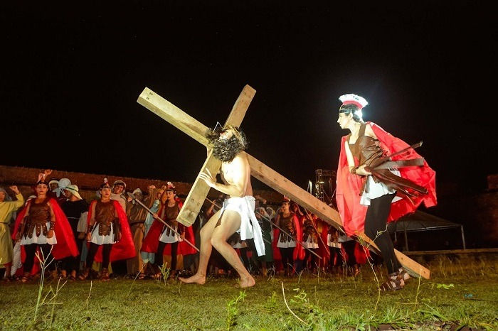 Espetáculo “Uma Cruz Para Jesus”, a produção reúne cerca de 150 participantes e celebra 47 anos de história