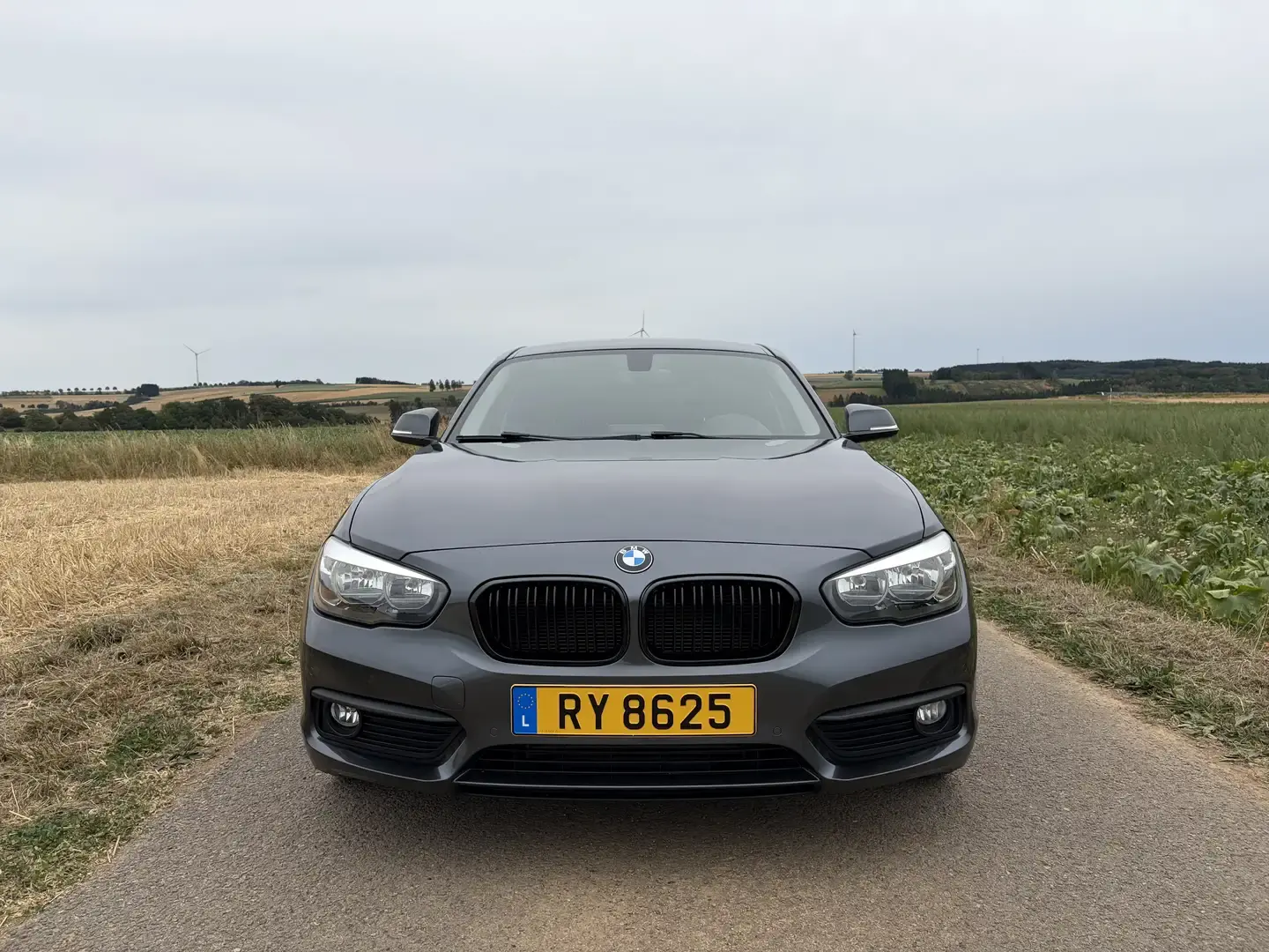 BMW 118 118 i Advantage  80000 km à 7590€