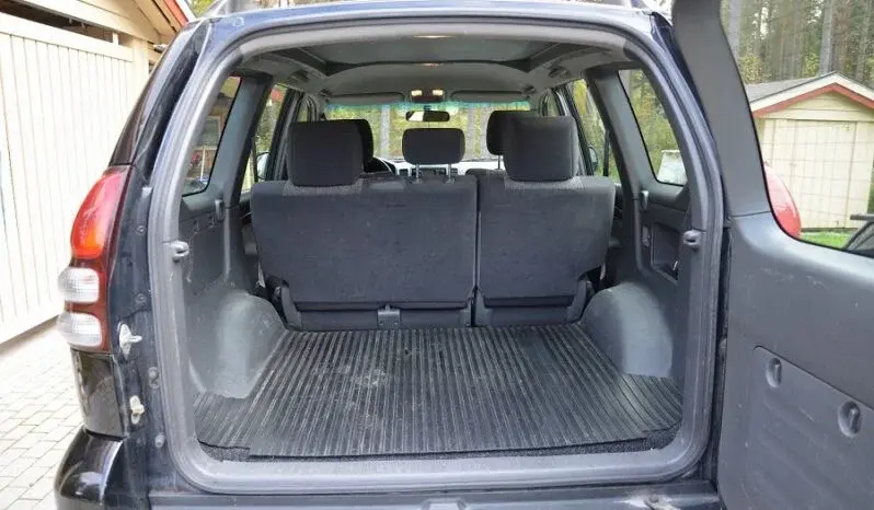 Miniature : Toyota Land cruiser 2009 3200 euros.