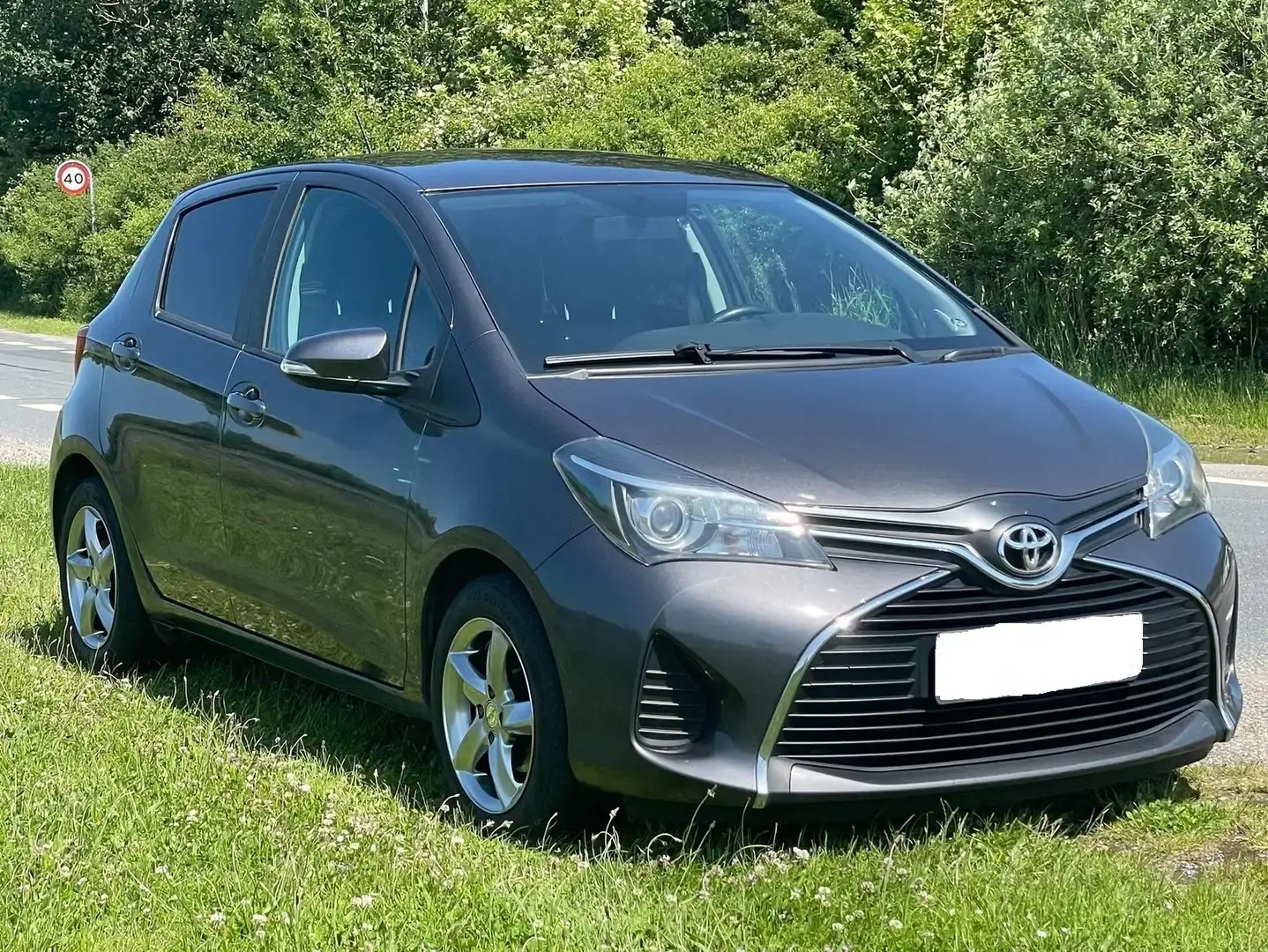 Toyota Yaris 1.4 90 D-4D T2 Premium 2590 euros