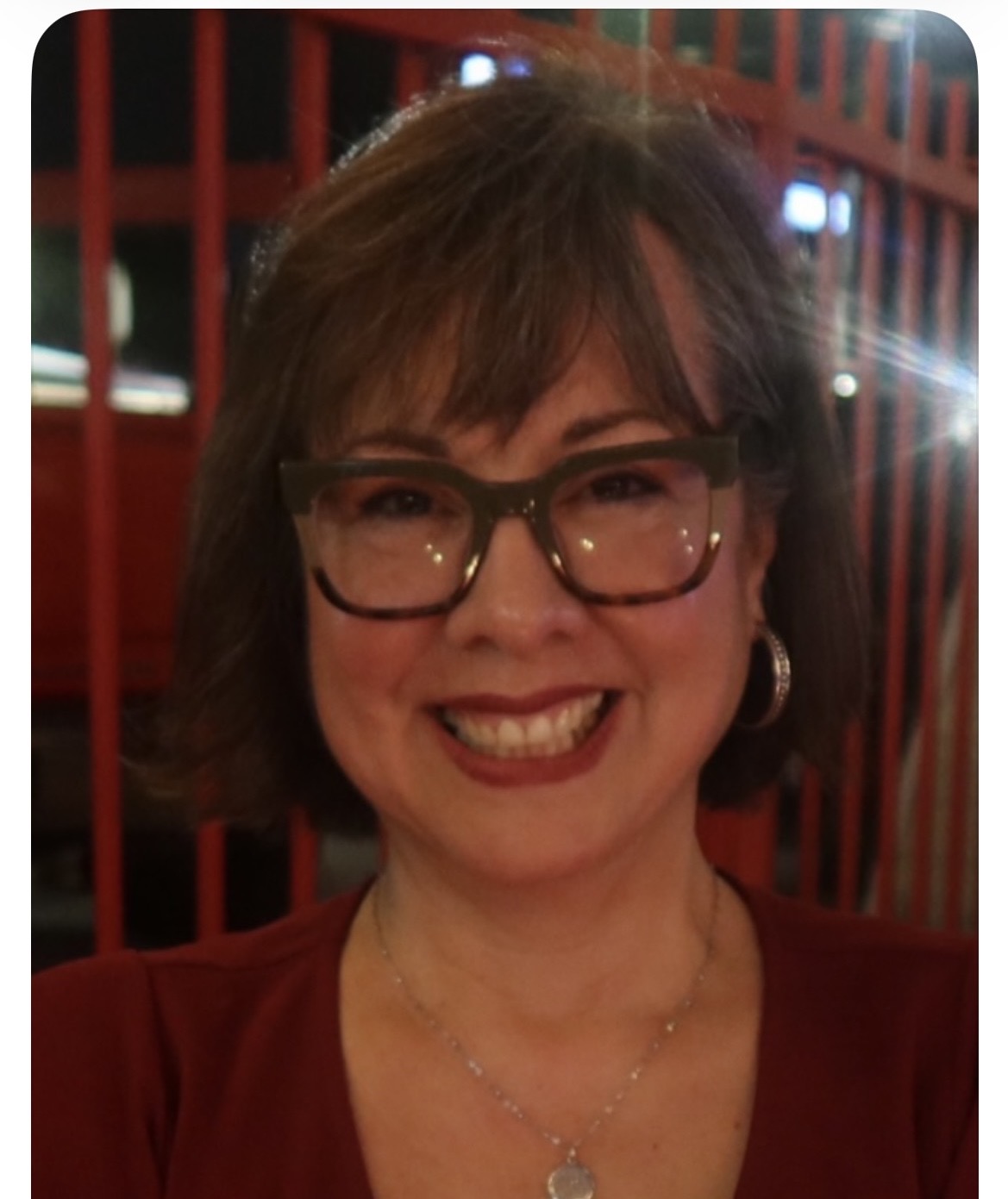 Circulo de Chispas Board Member Edna Vasquez