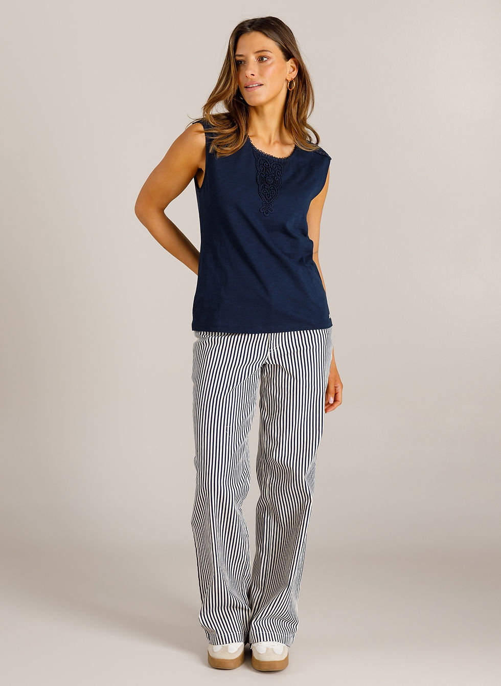 Thumbnail: IVY Beau top Verene night blue