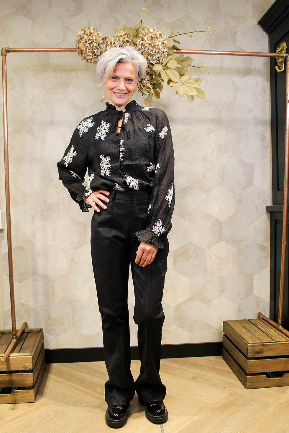 Thumbnail: C&S blouse Lyra zwart