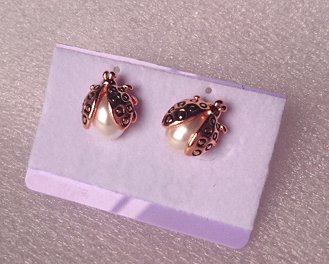 Aretes mariquita