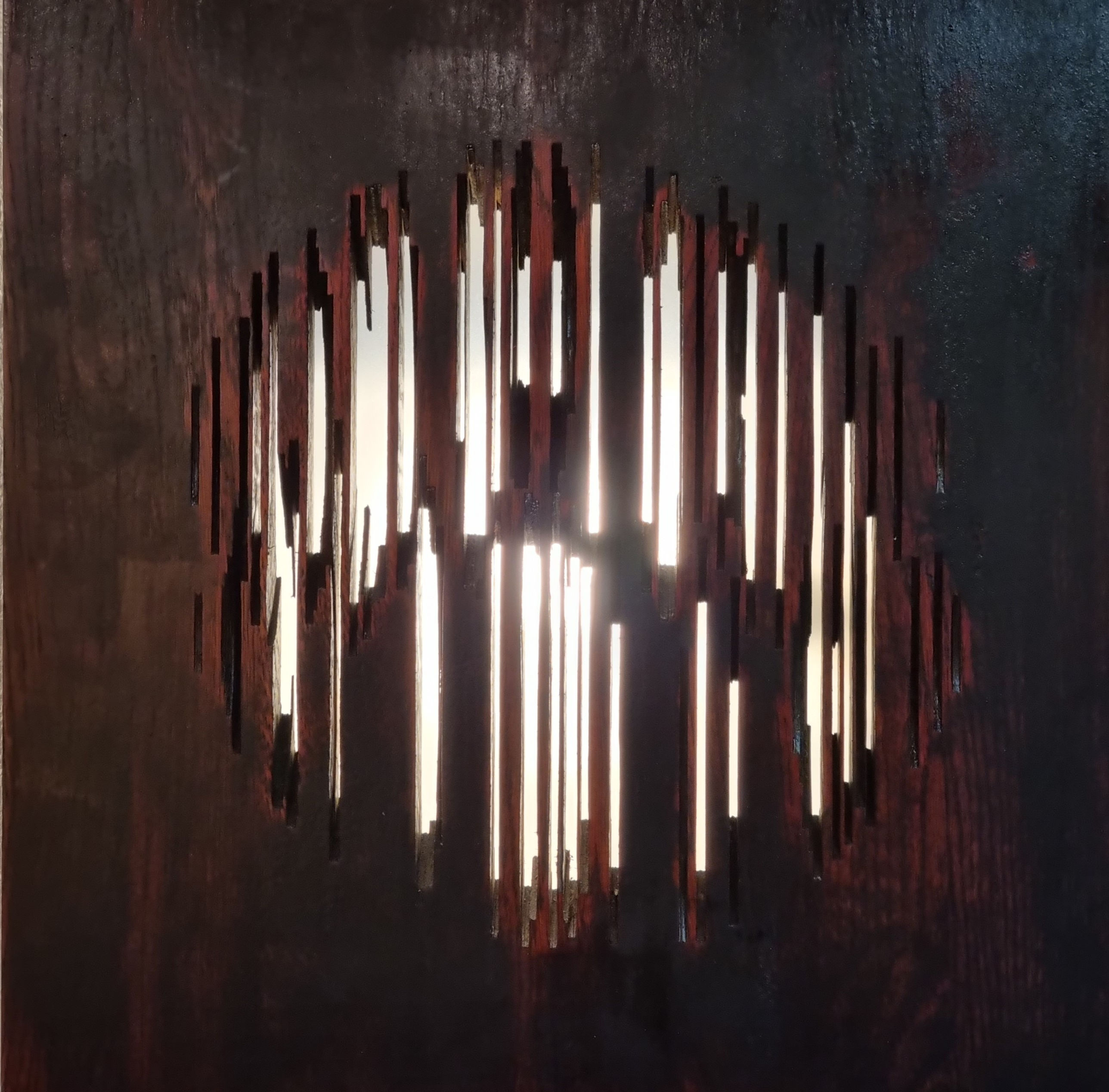 Applique lumineuse en chêne patiné