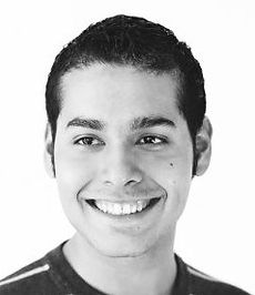 Luis Head-Shot.jpg