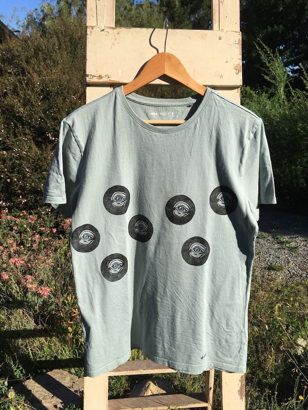 Grey Green Eye Tee