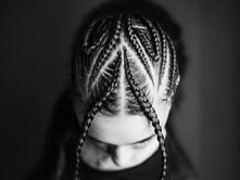 Mastering Intricate Braids: Essential Techniques and Pro Tips for Hairdressers