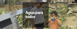 Paneles solares que generan agua potable