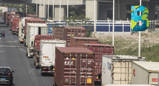 ‘Electrificar’ camiones y autobuses debe ser prioridad; no hay suficientes baterías para automóviles