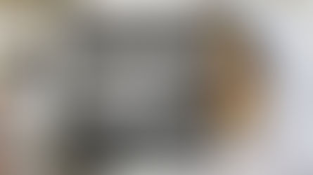 Joven egipcia recicla plástico para producir biocombustible