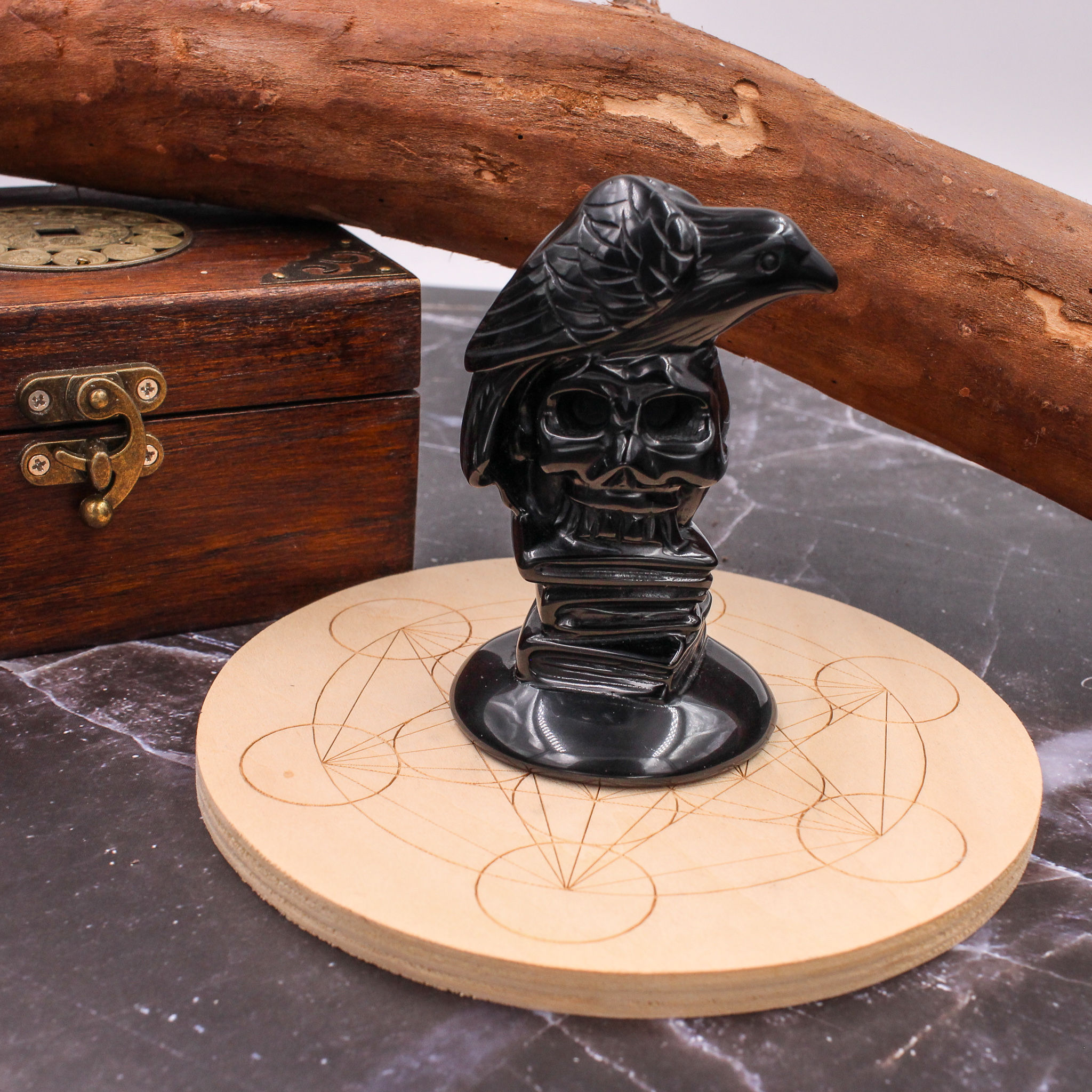 Crâne et corbeau en Obsidienne