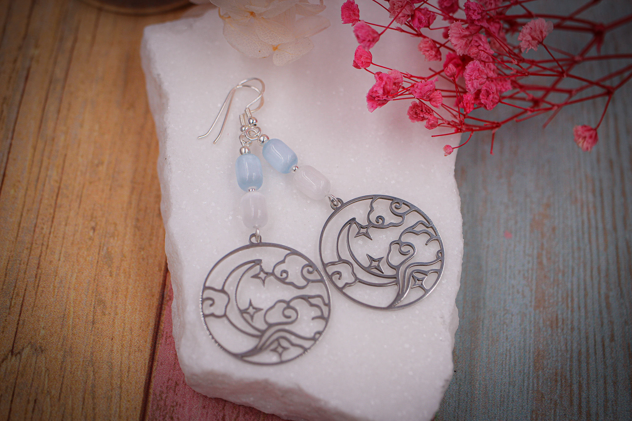 Boucles d'oreilles Sélénite colorée lune