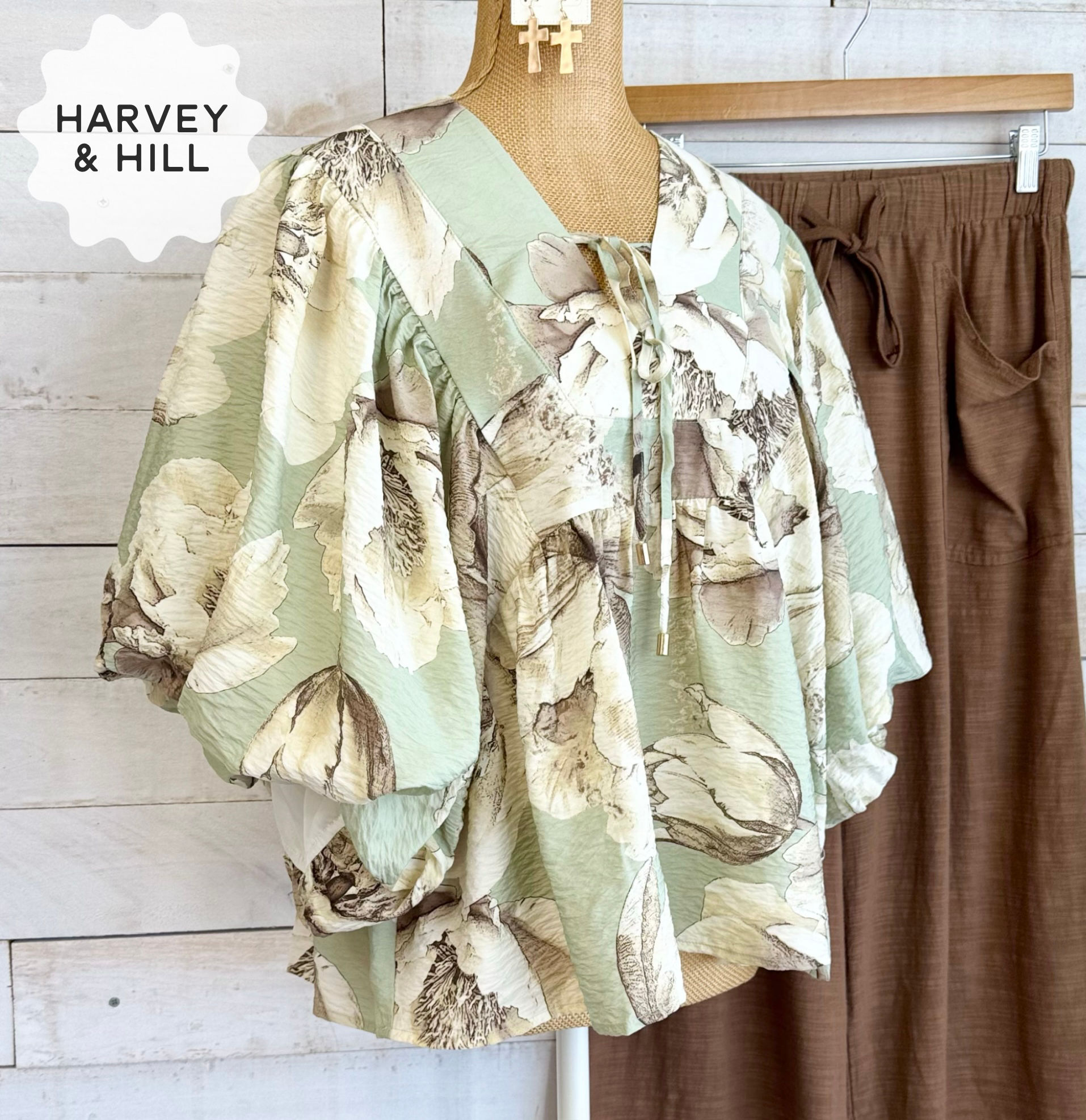 Floral And Green V-Neck Puff Sleeve Top