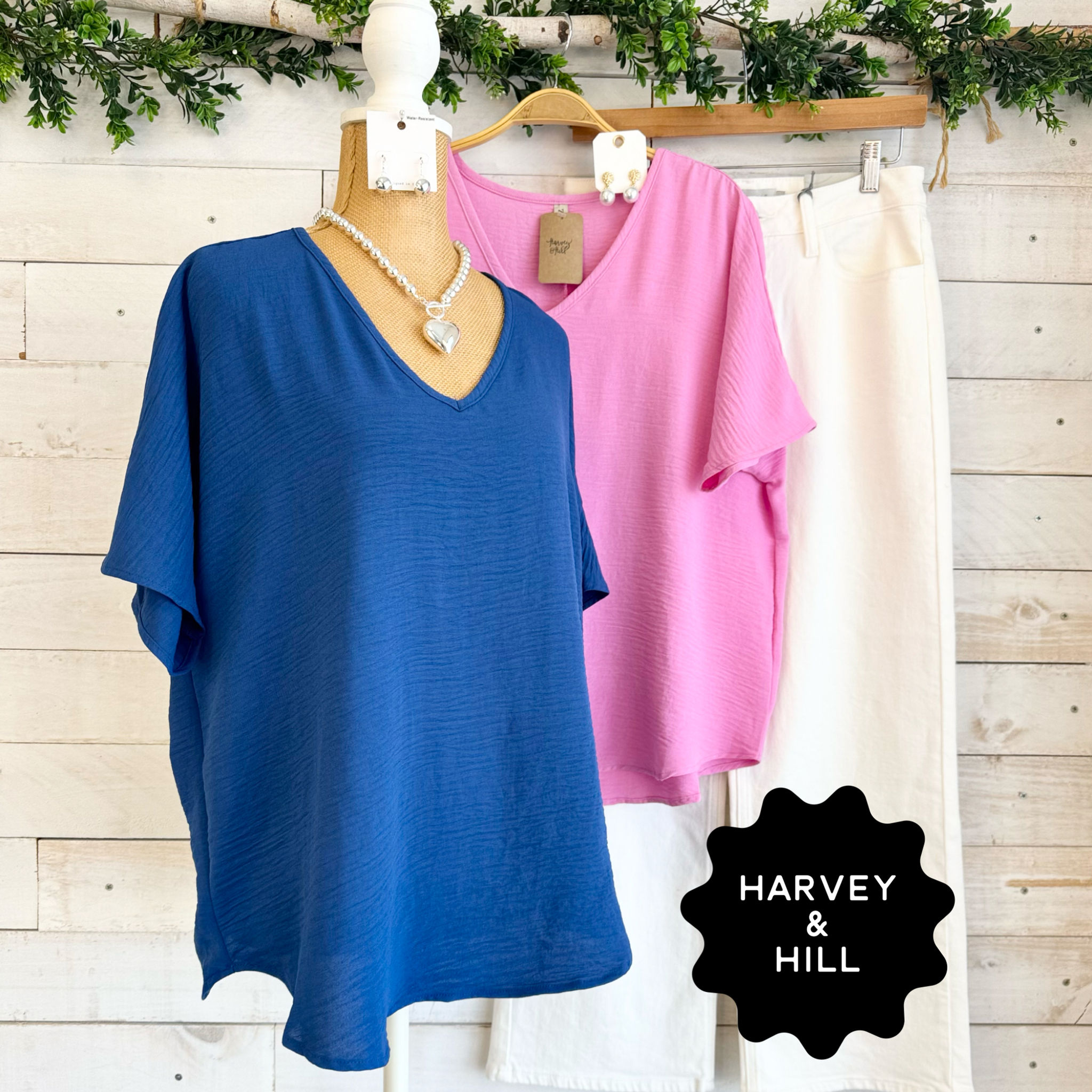 Laila Airflow V-neck Short Sleeve Top