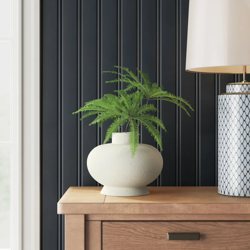 Iyanna Ceramic Table Vase