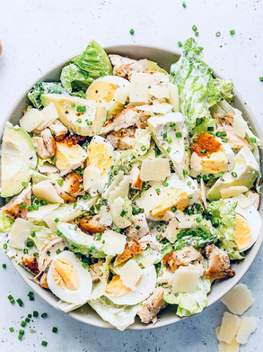 Grilled Chicken & Avocado Lettuce Salad