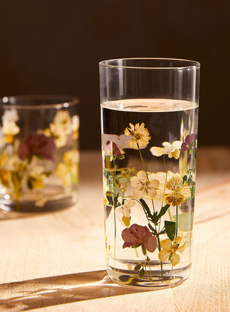 Simons Large flowers of the fields glass