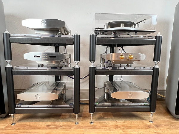 Grand prix audio stand_HEIC.png.webp