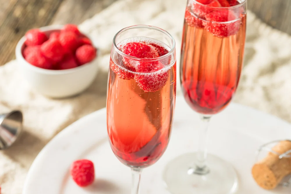 Kir-Royale-with-Champagne-Raspberries.webp