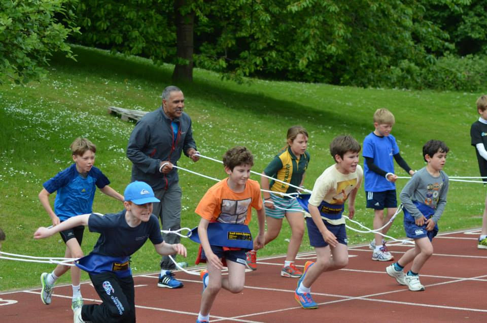 DT rope pulling kids Guildford Spectrum June 2015.jpg