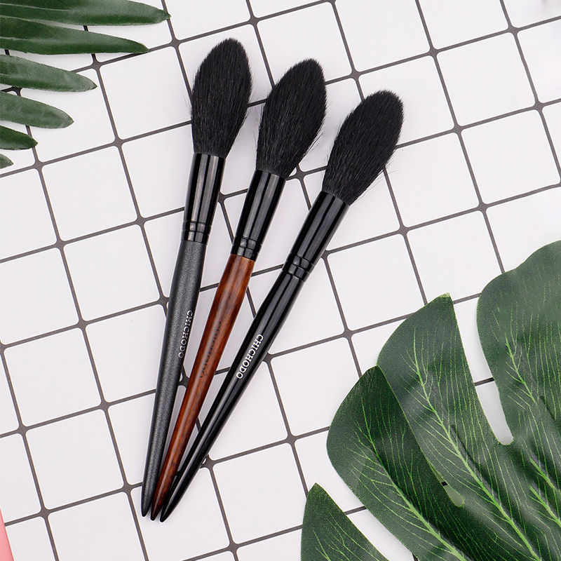  Budget-Friendly Picks 1 Pieces Goat Hair Long Handle Face Makeup Highlighter Blending Brush Blush Brush Concealer Brush Beauty