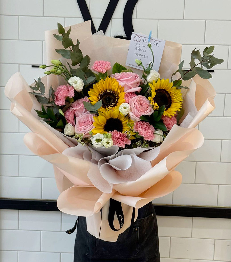 Sunny Embrace｜Sunflowers & Roses & Carnations Mixed Bouquet