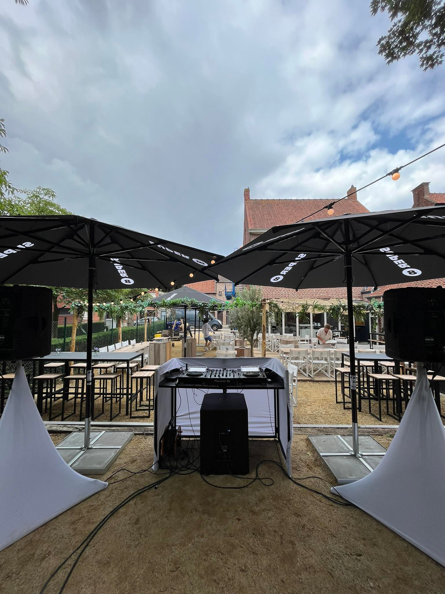 VOLLEDIGE DJ SETTING