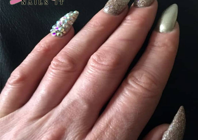 Suzee Nails it Sundbyberg Stockholm