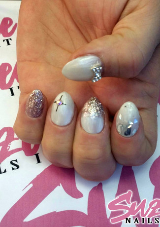 Suzee Nails it. Sundbyberg Stockholm.