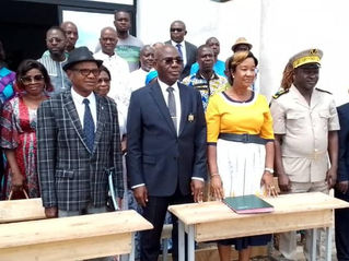 REMISE OFFICIELLE DE TABLES-BANCS PAR LE CONSEIL RÉGIONAL DE LA NAWA AU LYCÉE MODERNE CHARLES BAUZA DONWAHI