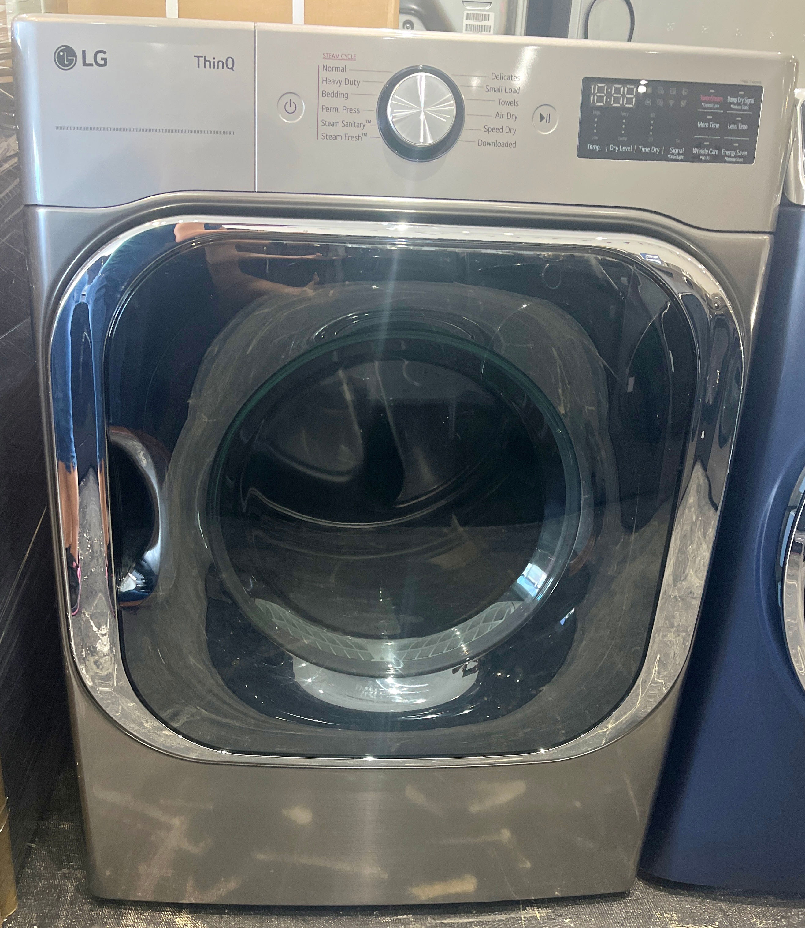 LG Extra Large Capacity 9.0 cu ft Electric Dryer