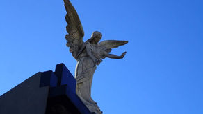 故人を悼む／Mourning