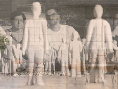 The aesthetic and political dimension of social sculpture as an ecology of denial. A comparison with Beuys' positions.