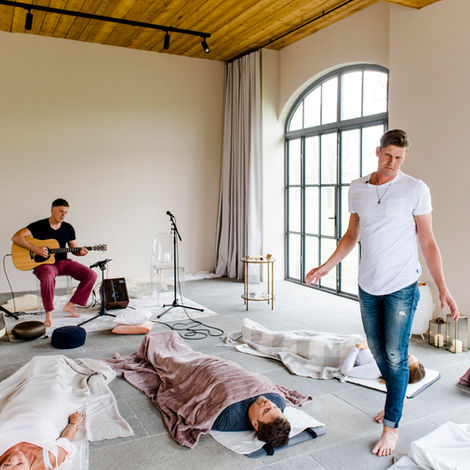 BREATHWORK MIT LIVE MUSIK -  CHRISTIAN REIGER & MICHAEL NIX