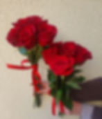 Miniatura: Bouquet pequeno de rosas vermelhas premium simples