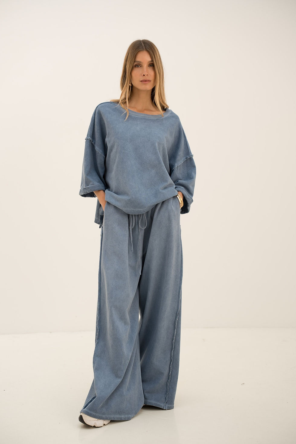 Thumbnail: FRANKIE SWEATER 05957